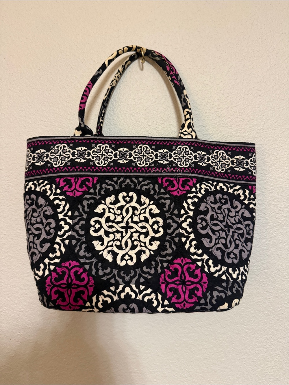 Vera Bradley Black, White & Magenta Patterned Tote